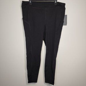 Torrid black bombshell active leggings size 2 NWT